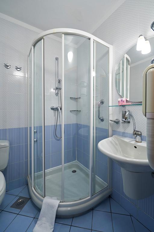 Hotel Delfin Izola Dış mekan fotoğraf